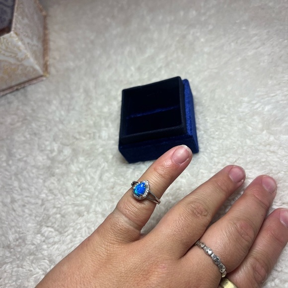 NEW Turquoise Teardrop Ring - Picture 3 of 3